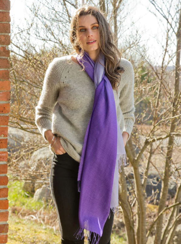 PL Women's Classic Alpaca Crew Neck