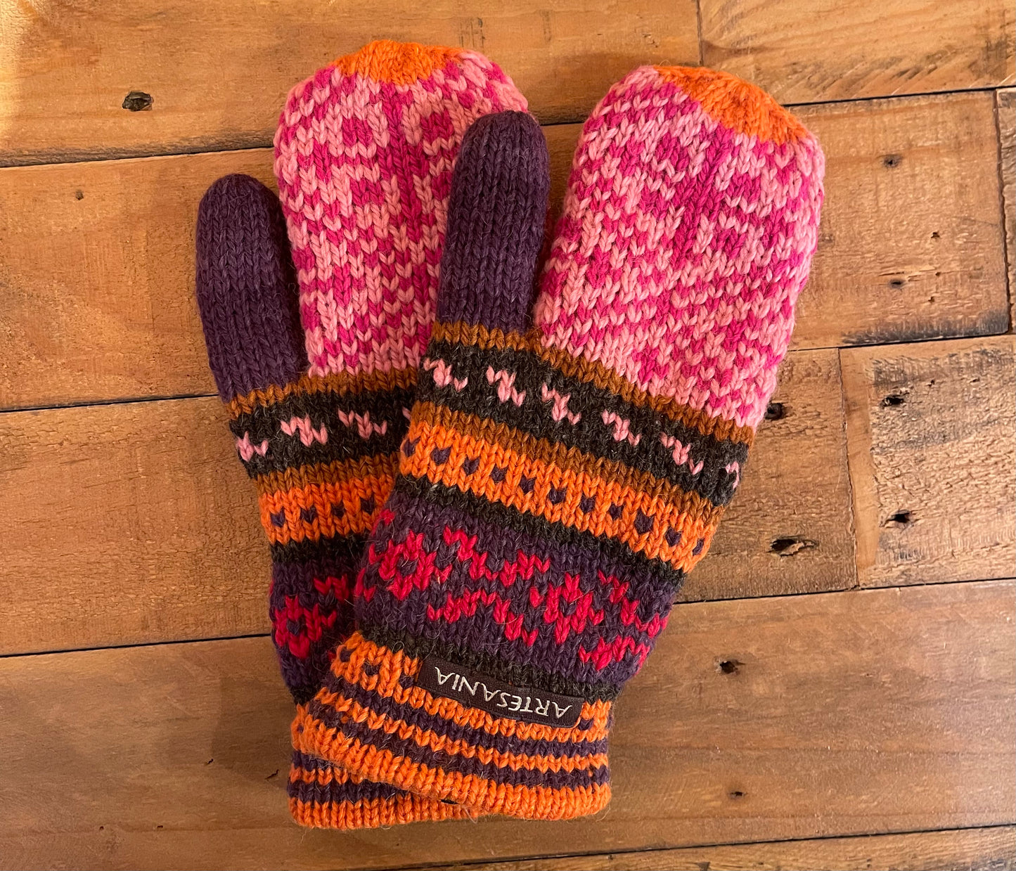 ART Alpaca Mitten MT017