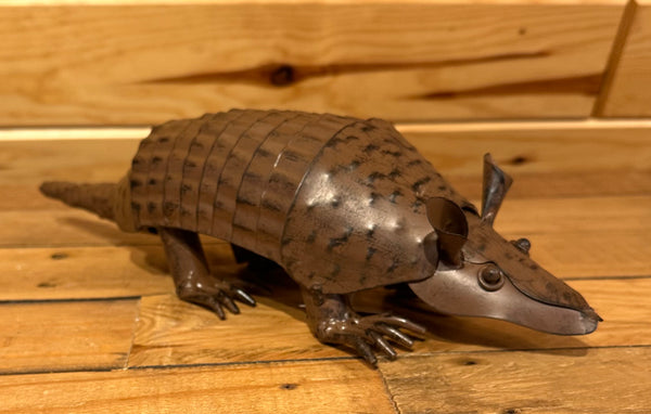 DL Metal Armadillo