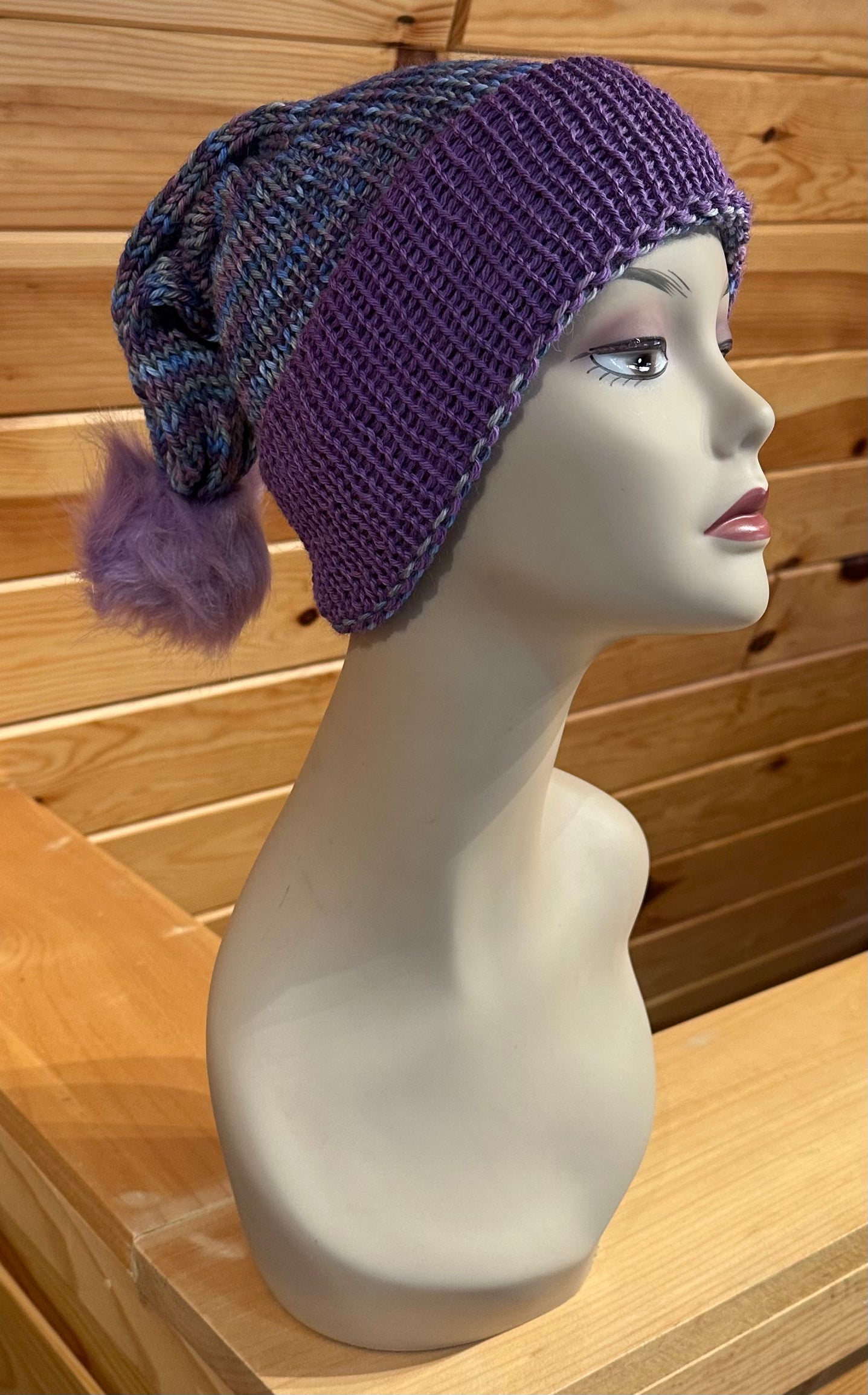 MMA Elf Hat w/Pom