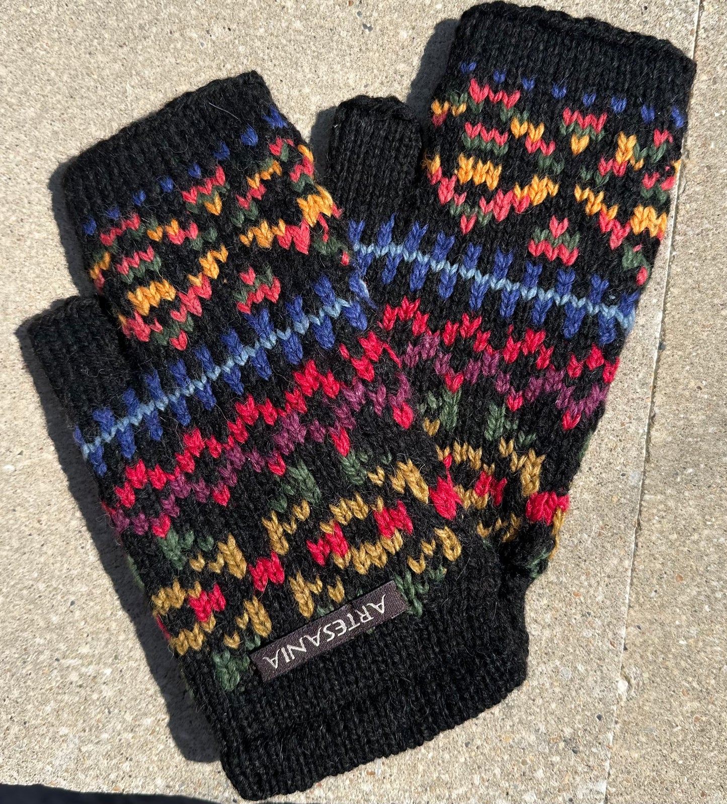 ART Alpaca Fingerless Gloves ST051