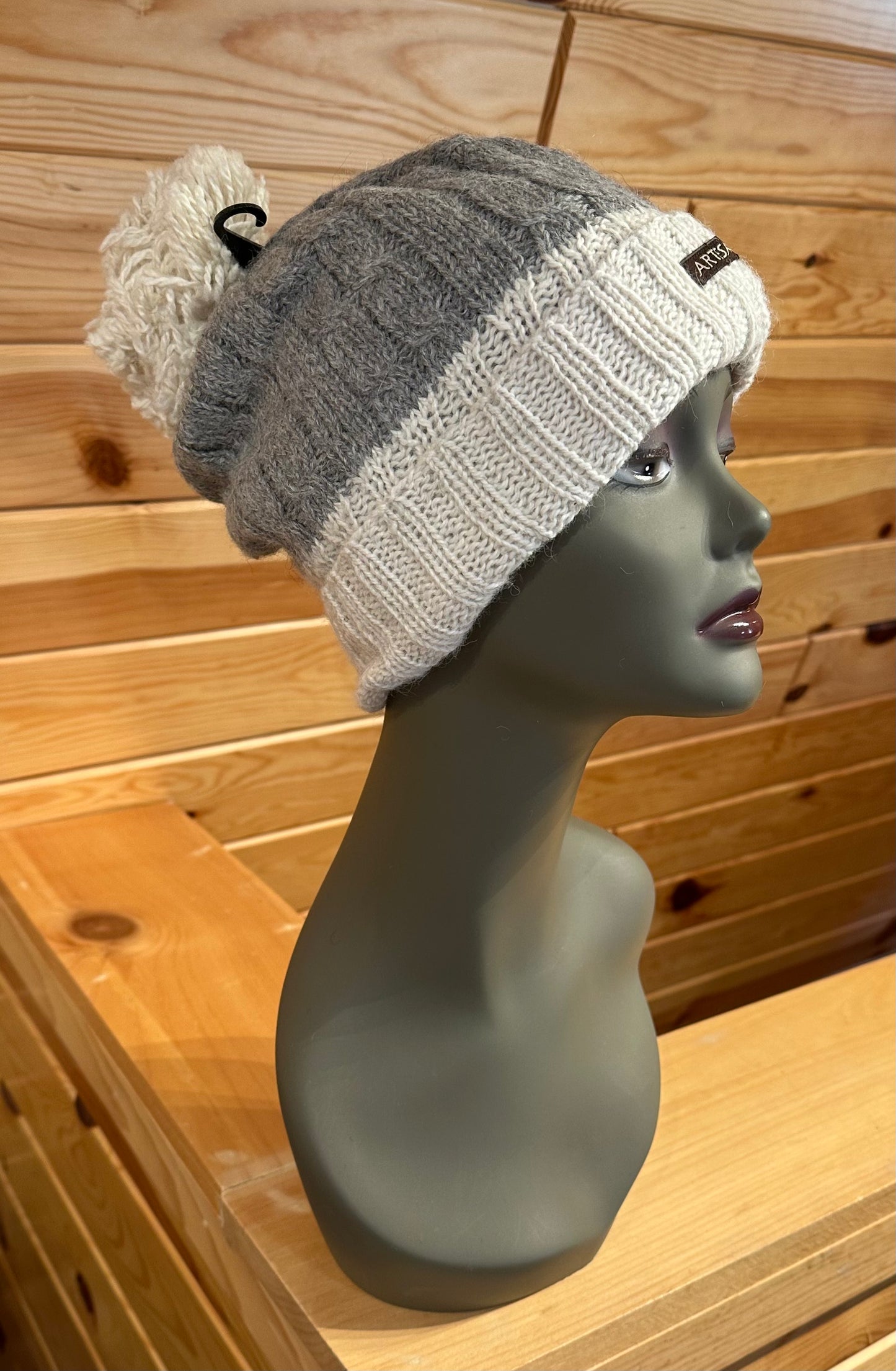 ART Alpaca Pom Hat WH011