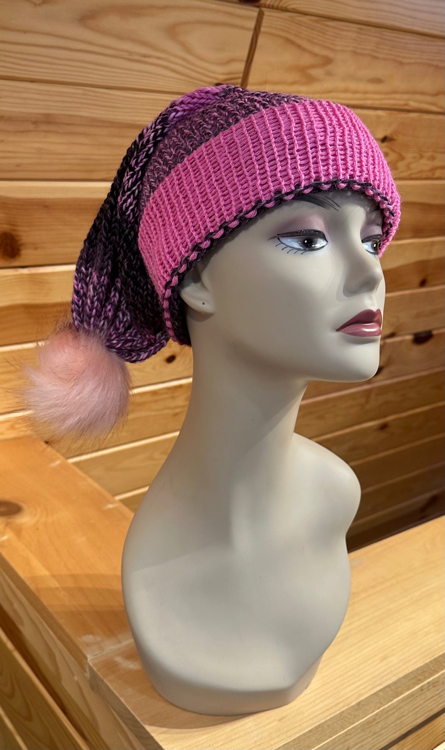 MMA Elf Hat w/Pom