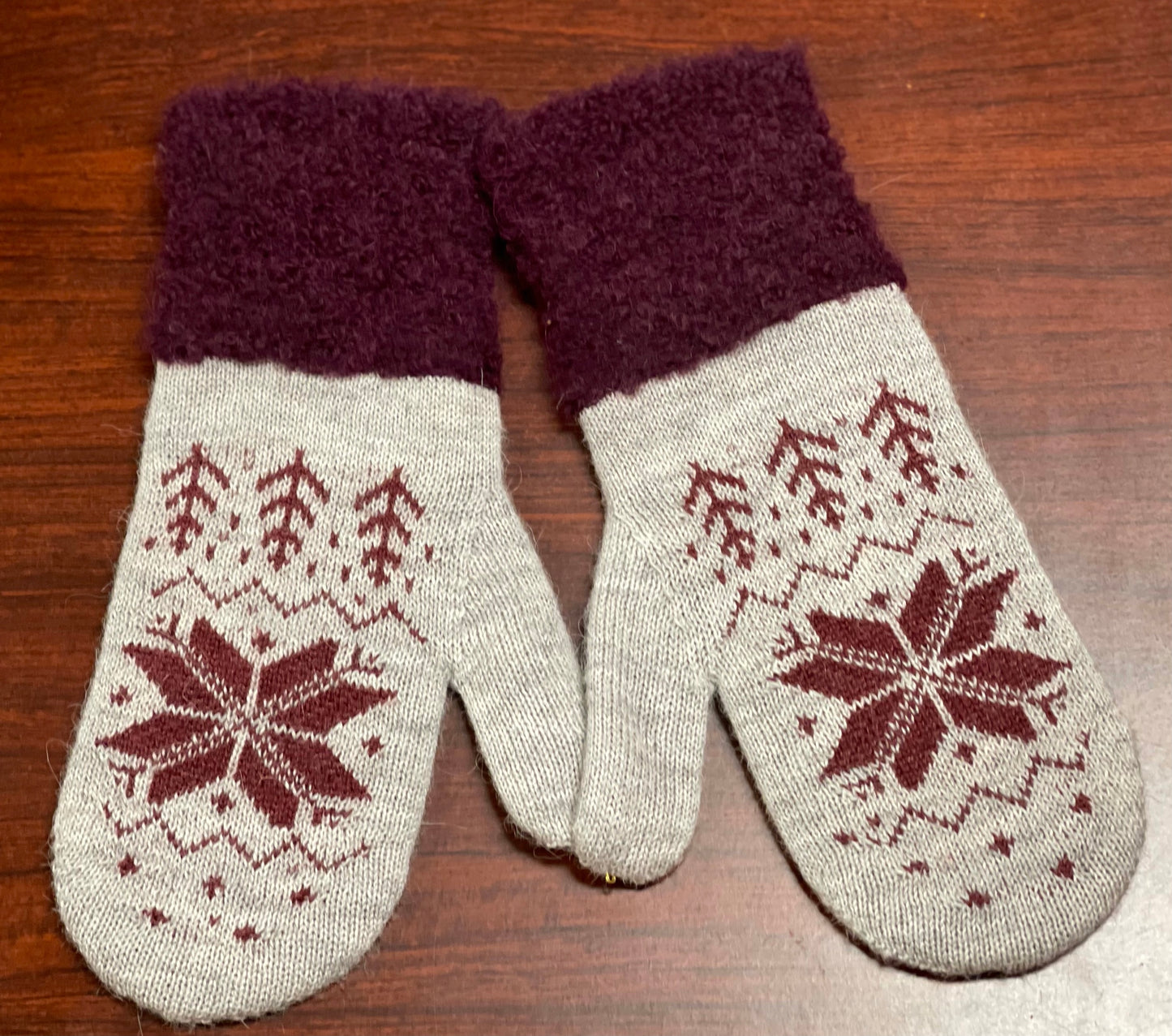 Snowflake Alpaca Mittens